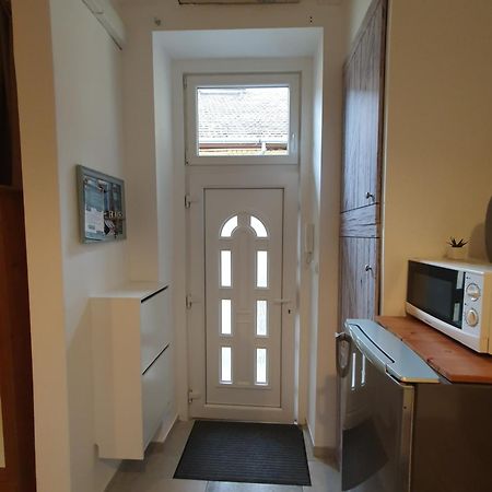 Cozy Studio With Air Condition Freshly Renovated 布达佩斯 外观 照片